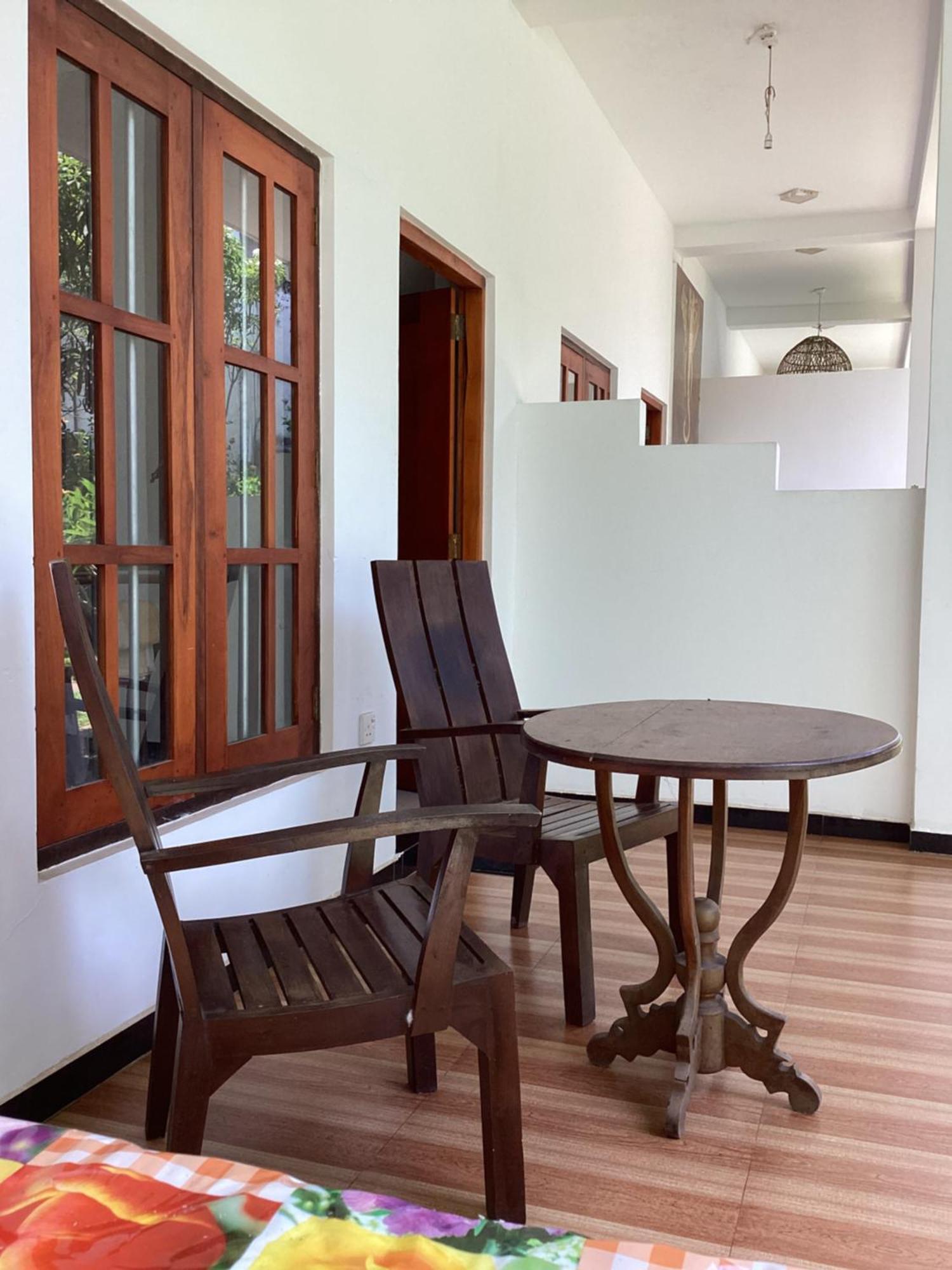 Aroma Guest House Mirissa Exterior photo